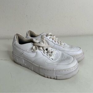 Nike Womens Size 8 Air Force 1 Low Pixel Triple White Sneaker Shoes CK6649-100